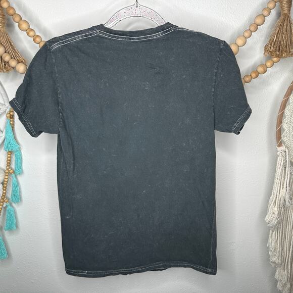 Twilight Faded Graphic T - Picture 3 of 3